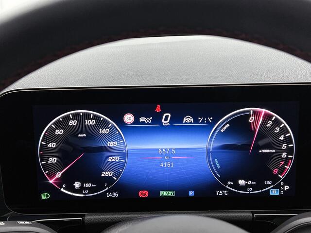 Mercedes-Benz GLA-KLASSE 250 e AMG Plug-In Hybride | Trekhaak | AMG Line | Panoramadak | Parkeerpakket met 360°-camera | Distronic | Stuur en Stoelverwarming. Inclusief 24 maanden MB Certified garantie voor Europa.