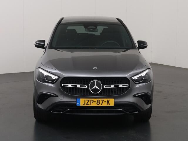 Mercedes-Benz GLA-KLASSE 250 e Luxury Line | Panoramadak | Night pakket | Multibeam | Winter pakket | Trekhaak |