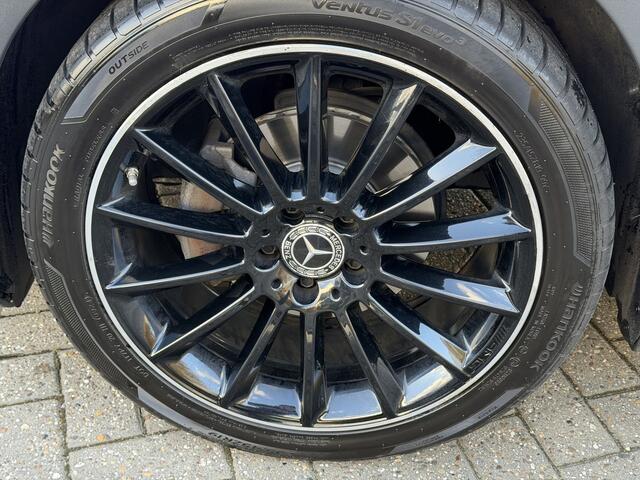 Mercedes-Benz GLA-KLASSE 200 AMG Night Trekhaak | Camera | Leer | Elekt. klep | LED