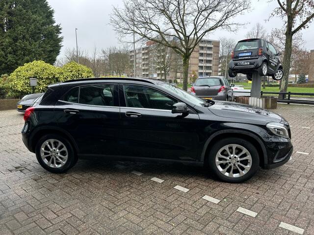 Mercedes-Benz GLA-KLASSE 180 Lease Edition Plus Automaat Navi Camera panorama Cruise Trekhaak