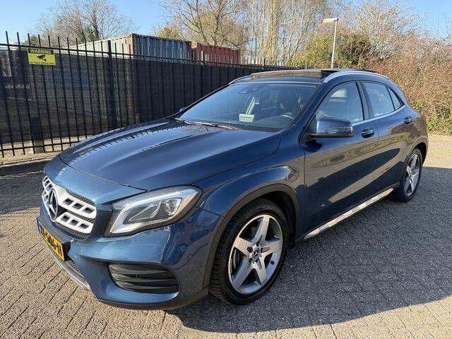 Mercedes-Benz GLA-KLASSE 180 Business Solution AMG Panorama/Alcantara/Clima/Camera/Stoelverw