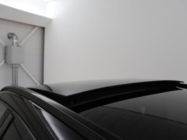 Mercedes-Benz GLA-KLASSE AMG 45 4MATIC Premium | Panoramadak | Leder | AMG Dynamic Plus | Carplay | Harman/Kardon | Memory | Stoelverwarming | Sportuitlaat | Camera | Keyless