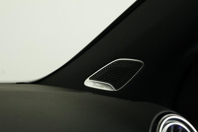 Mercedes-Benz GLA-KLASSE AMG 35 4MATIC / Pano / Navi / Adaptive cruise / Memory / Burmester