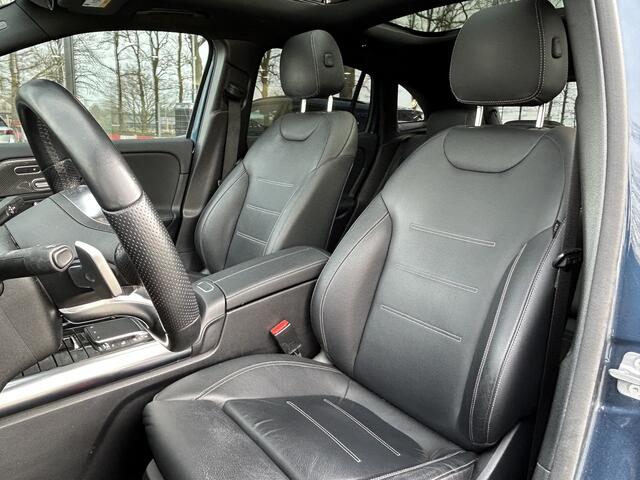 Mercedes-Benz GLA-KLASSE 250e AMG // Trekhaak // Distronic // Headup Display // Memory // 360 Camera // Panoramadak // Leder // 20" LM // Sfeerverlichting // Carplay