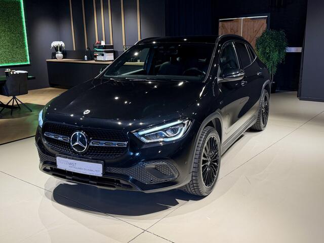 Mercedes-Benz GLA-KLASSE 250e Luxury LED|Camera|Sfeer|Leer Zwart