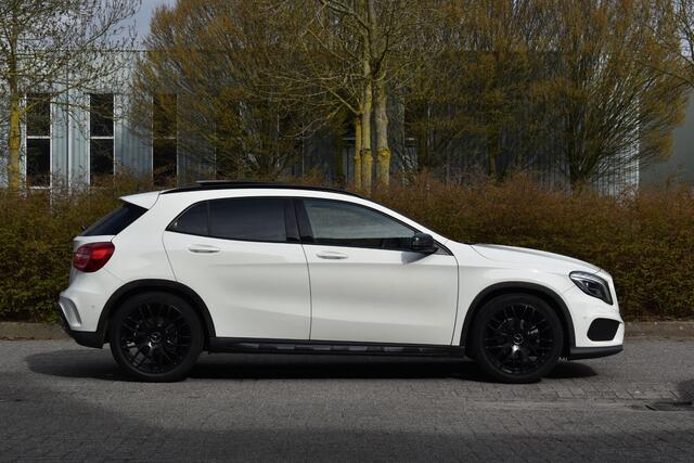 Mercedes-Benz GLA-KLASSE 200 Prestige AMG Pano