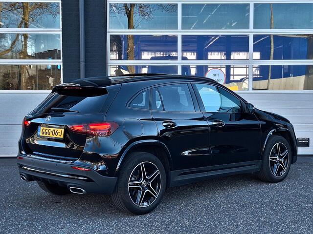 Mercedes-Benz GLA-KLASSE 250 e AMG Line | Panoramadak | Night pakket | Achteruitrijcamera | Sfeerverlichting | Stoelverwarming | Keyless-GO | Elektrische achterklep
