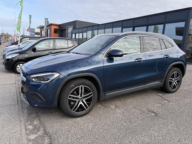 Mercedes-Benz GLA-KLASSE 250 e Business Solution Luxery Limited