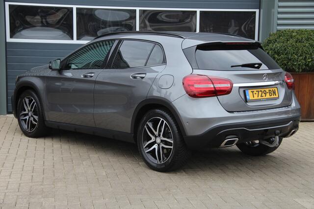 Mercedes-Benz GLA-KLASSE 200 Premium Plus | Camera Navi | Trekhaak | Stoelverw | Airco | Cruise | Sportstoelen | | Bluetooth | LMV18'' | Dealer onderhouden | Zeer nette