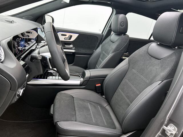 Mercedes-Benz GLA-KLASSE 250 e Business Solution AMG | Premium Plus pakket | Panoramaschuifdak | Kofferdrempel in chroom | Dakrailing | Stuurschakelpaddles | Smartphone Integratie |