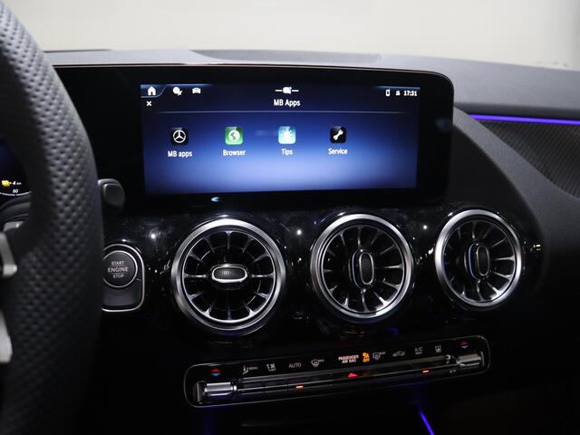 Mercedes-Benz GLA-KLASSE 250e Business Solution AMG | Premium Plus | Panoramaschuifdak | Head-up | Burmester | Winterpakket |