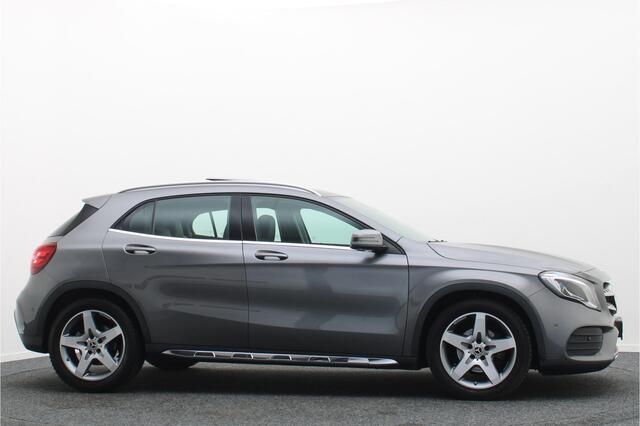 Mercedes-Benz GLA-KLASSE 200 Premium Plus AMG Panoramadak, Navigatie, Stoelverwarming, Cruise, 18"
