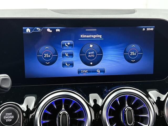 Mercedes-Benz GLA-KLASSE 180 Star Edition AMG Styling | NIght pakket | Trekhaak wegklapbaar | Sfeerverlichtin Inclusief 24 maanden MB Certified garantie voor Europa.