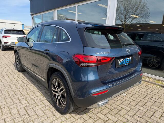 Mercedes-Benz GLA-KLASSE 250 e Business Solution Luxury Limited Assistentie pakket