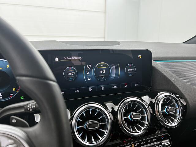 Mercedes-Benz GLA-KLASSE 200 4MATIC Luxury Line Trekhaak | 4Matic | Ledkoplampen | Memory Linker Voorstoel | Achteruitrijcamera | Keyless-Go | EASY PACK achterklep. Inclusief 24 maanden MB Certified garantie voor Europa.