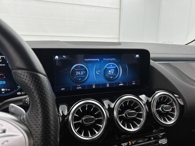 Mercedes-Benz GLA-KLASSE 250 e AMG Plug-In Hybride AMG Line | Night Pakket | Trekhaak | Sfeerverlichting | MultiBeam Ledkoplampen | Lederen bekleding. Inclusief 24 maanden MB Certified garantie voor Europa.