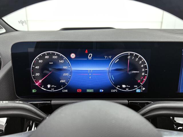 Mercedes-Benz GLA-KLASSE 250 e Business Solution AMG | Premium Plus | Nightpakket | GUARD 360 ° Plus | Burmester | Trekhaak | Panoramaschuifdak | MULTIBEAM LED | Sfeerverlichting |