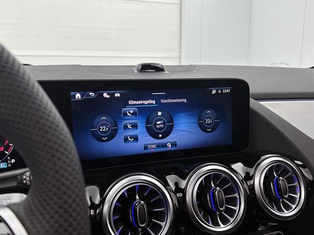 Mercedes-Benz GLA-KLASSE 250 e Business Solution AMG | Premium Plus | Nightpakket | GUARD 360 ° Plus | Burmester | Trekhaak | Panoramaschuifdak | MULTIBEAM LED | Sfeerverlichting |
