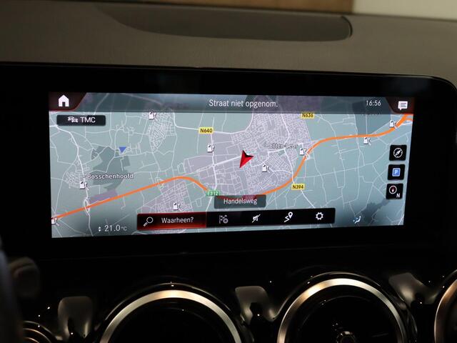 Mercedes-Benz GLA-KLASSE 250 e Style - PLUG IN HYBRIDE - NAVIGATIE - 4 SEIZOENENBANDEN - PARKEERSENSOREN VOOR/ ACHTER - CAMERA - CLIMATE CONTROL - VOLLEDIG DIGITAAL DASHBAORD - 19 INCH LICHT METALEN VELGEN - VOORSTOELEN VERWARMD