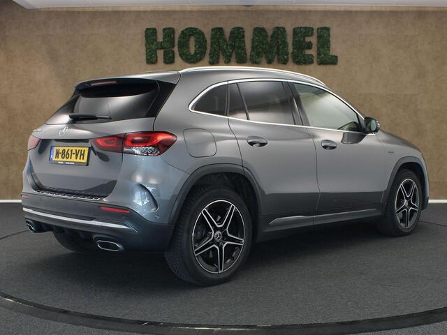 Mercedes-Benz GLA-KLASSE 250 e Style - PLUG IN HYBRIDE - NAVIGATIE - 4 SEIZOENENBANDEN - PARKEERSENSOREN VOOR/ ACHTER - CAMERA - CLIMATE CONTROL - VOLLEDIG DIGITAAL DASHBAORD - 19 INCH LICHT METALEN VELGEN - VOORSTOELEN VERWARMD