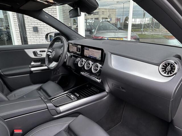 Mercedes-Benz GLA-KLASSE 250 e AMG | Panoramadak | Head-Up