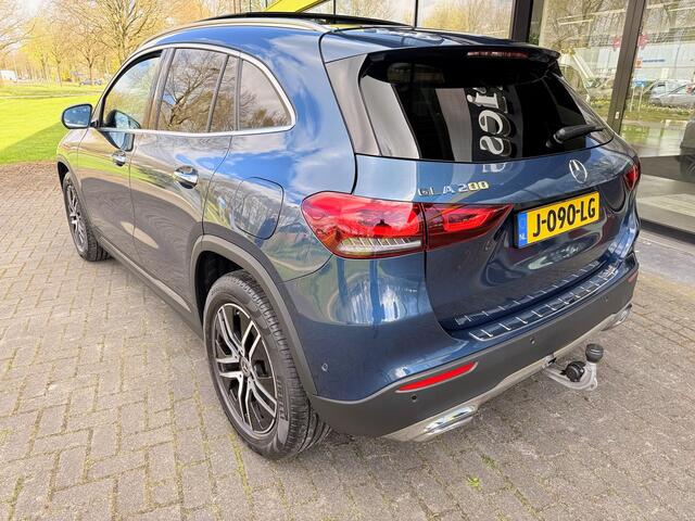 Mercedes-Benz GLA-KLASSE 200 Business Solution Luxury