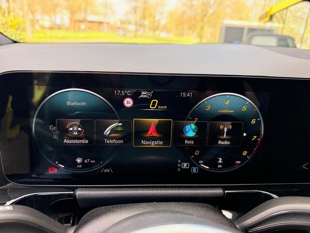 Mercedes-Benz GLA-KLASSE 200 Business Solution Luxury