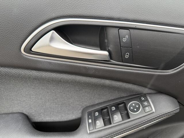 Mercedes-Benz GLA-KLASSE 200 Trekhaak l Automaat l stoel verwarming l Camera