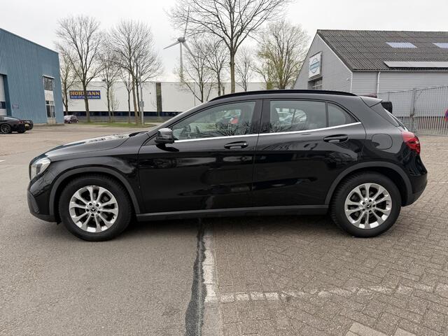 Mercedes-Benz GLA-KLASSE 200 Trekhaak l Automaat l stoel verwarming l Camera
