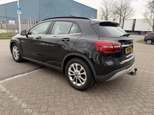 Mercedes-Benz GLA-KLASSE 200 Trekhaak l Automaat l stoel verwarming l Camera