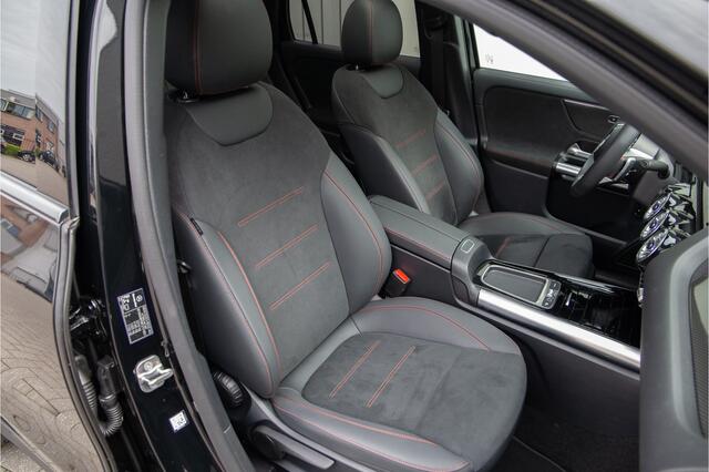 Mercedes-Benz GLA-KLASSE 250 e AMG Premium, Pano, Distronic, Nightpakket 2025