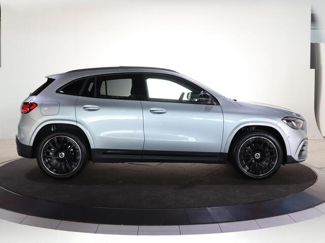 Mercedes-Benz GLA-KLASSE 250e Business Solution AMG | Premium Plus | Panoramaschuifdak | Trekhaak | Head-up | Burmester |