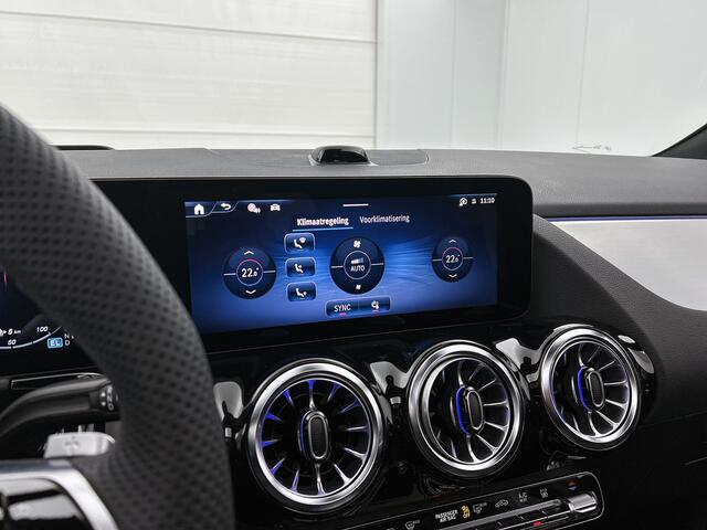 Mercedes-Benz GLA-KLASSE 250 e Business Solution AMG | Premium Plus | Nightpakket | GUARD 360 ° Plus | Burmester Surround Sound | Trekhaak | Panoramaschuifdak | 360° camera | Panoramaschuifdak | MULTIBEAM LED |