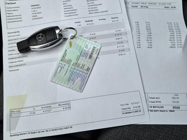 Mercedes-Benz GLA-KLASSE 200 Prestige | Nieuw binnen | Trekhaak | Cruise | Clima |