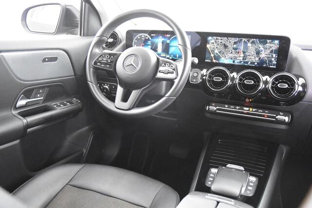 Mercedes-Benz GLA-KLASSE 180 *1ste Eigenaar*Leer*Park assist*Navigatie*