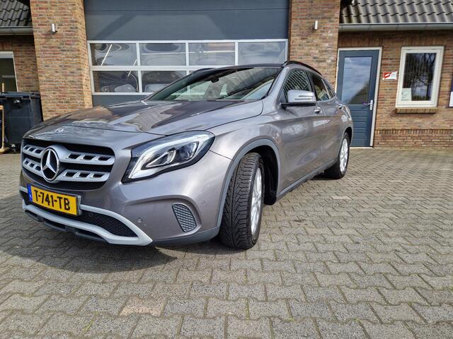 Mercedes-Benz GLA-KLASSE 180 Business Solution Mercedes-benz Gla 180