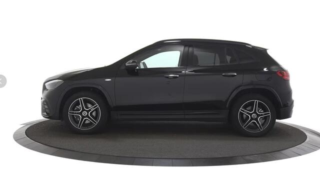 Mercedes-Benz GLA-KLASSE 250 e AMG Line