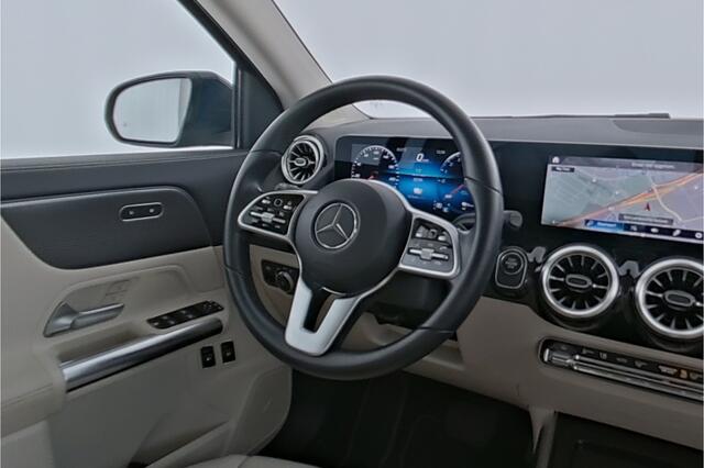 Mercedes-Benz GLA-KLASSE 250 e Plug-In Hybride Trekhaak | Ledkoplampen | Sfeerverlichting | Parkeerpakket met achteruitrijcamera | Easy Pack Achterklep | Stoelverwarming. Inclusief 24 maanden MB Certified garantie voor Europa.
