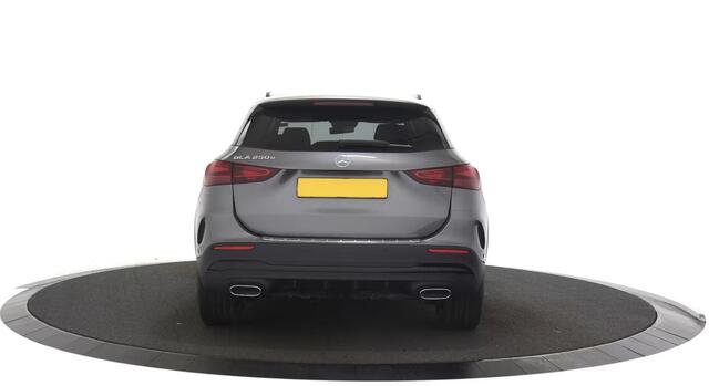 Mercedes-Benz GLA-KLASSE 250 e AMG Line