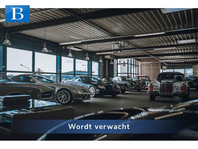 Mercedes-Benz GLA-KLASSE 250 4-Matic AMG STYLING-PANORAMA-MEMORY-DISTRONIC-HEAD UP-ZEER COMPLEET