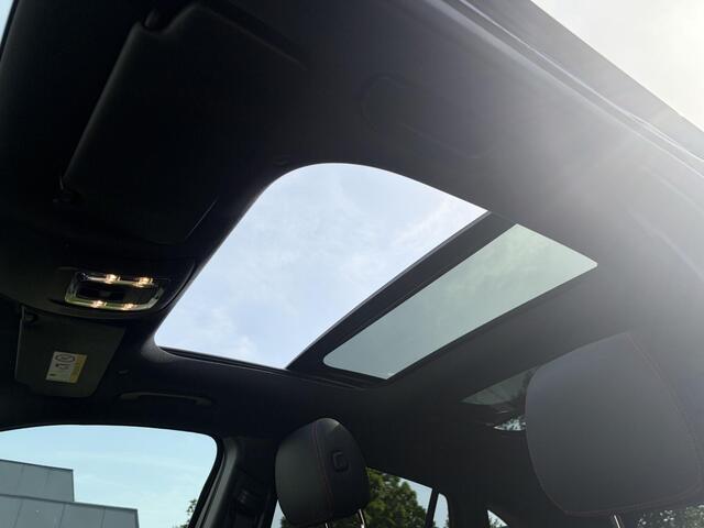Mercedes-Benz GLA-KLASSE 200 Business Solution AMG / Pano / Camera / Elektrische Stoelen met Geheugen / Stoelverwarming / Elektrische Achterklep /