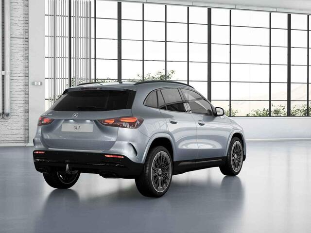 Mercedes-Benz GLA-KLASSE 180 Business Solution AMG