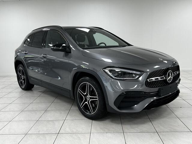 Mercedes-Benz GLA-KLASSE 250 e AMG Line PANORAMADAK | NAVIGATIE | ACHTERUITRIJCAMERA