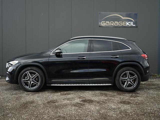Mercedes-Benz GLA-KLASSE 250 e Business Solution AMG Limited Pano / Burmester / Sfeer verlichting / Elek stoel verst. / Carbon / Side steps / Leder / Memory / All season
