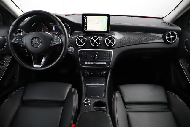 Mercedes-Benz GLA-KLASSE 200 Premium Plus AMG Automaat 19 inch LM Leder Sportstoelen Navigatie Clima Cruise Carplay