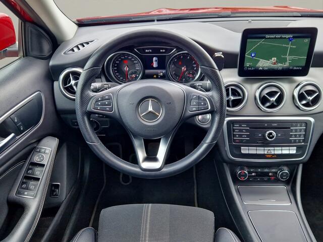 Mercedes-Benz GLA-KLASSE 200 Premium Stoelverwarming - Camera - Navi