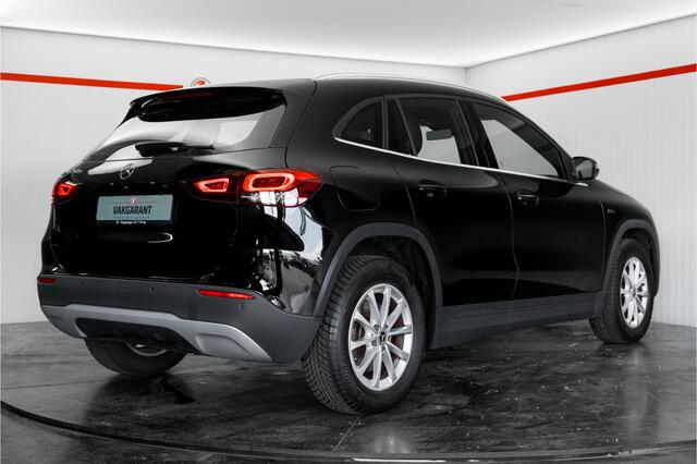 Mercedes-Benz GLA-KLASSE 250 e Business Solution|Panoramadak|Widescreen|Luxury Limited