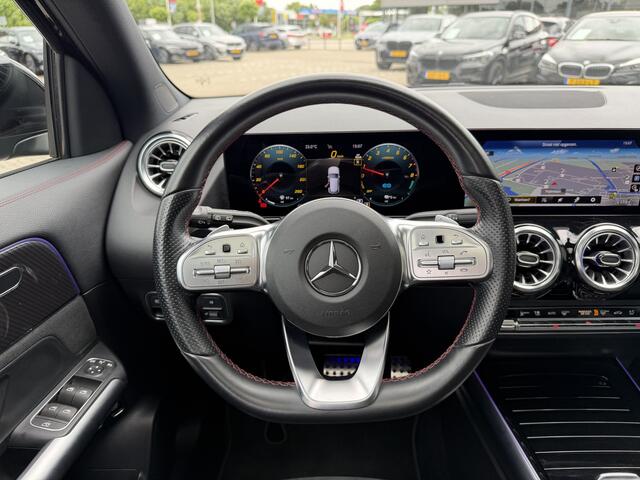 Mercedes-Benz GLA-KLASSE 250 e AMG Line Panoramadak Carplay 19 Inch Sfeerverlichting Stoelverwarming Achteruitrijcamera