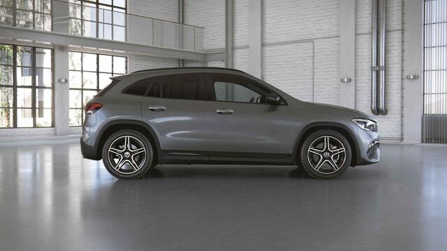 Mercedes-Benz GLA-KLASSE 200 Business Solution AMG | Night | Panoramadak | Memory stoelen | Sfeerverlichting |