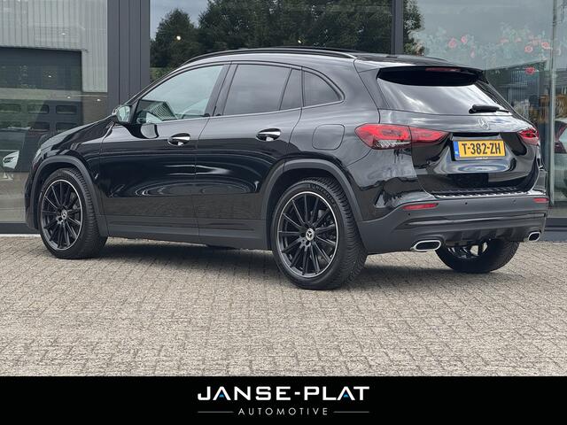 Mercedes-Benz GLA-KLASSE 250 4MATIC AMG Line Pano | Burmester | Sfeerverlichting |